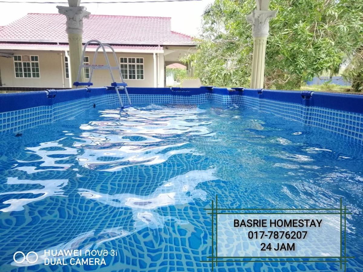 Basrie Villa "Mslim Only" - Mini Cinema , Private Pool , Wi-Fi , Netflix Муар Екстериор снимка