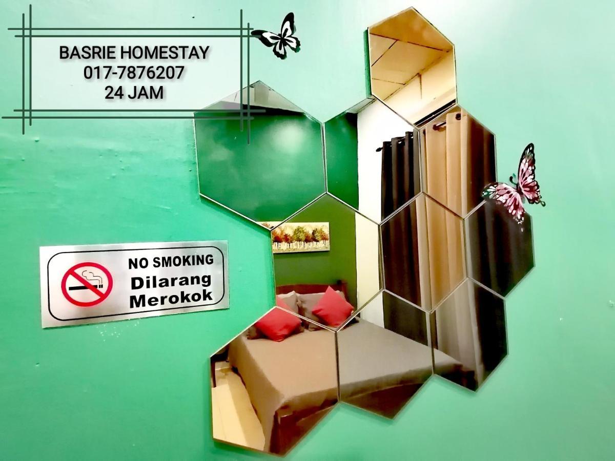 Basrie Villa "Mslim Only" - Mini Cinema , Private Pool , Wi-Fi , Netflix Муар Екстериор снимка